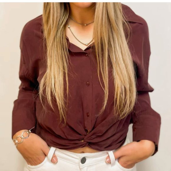 KUT FROM THE KLOTH Callie Twist Front Shirt - Deep Burgundy - Picture 4 of 5